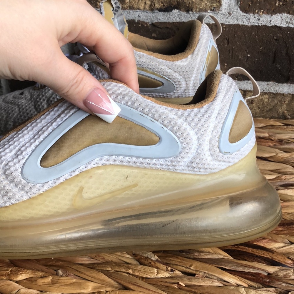 RARE Nike Air Max 720 Pale Vanilla Anthracite - Picture 3 of 12